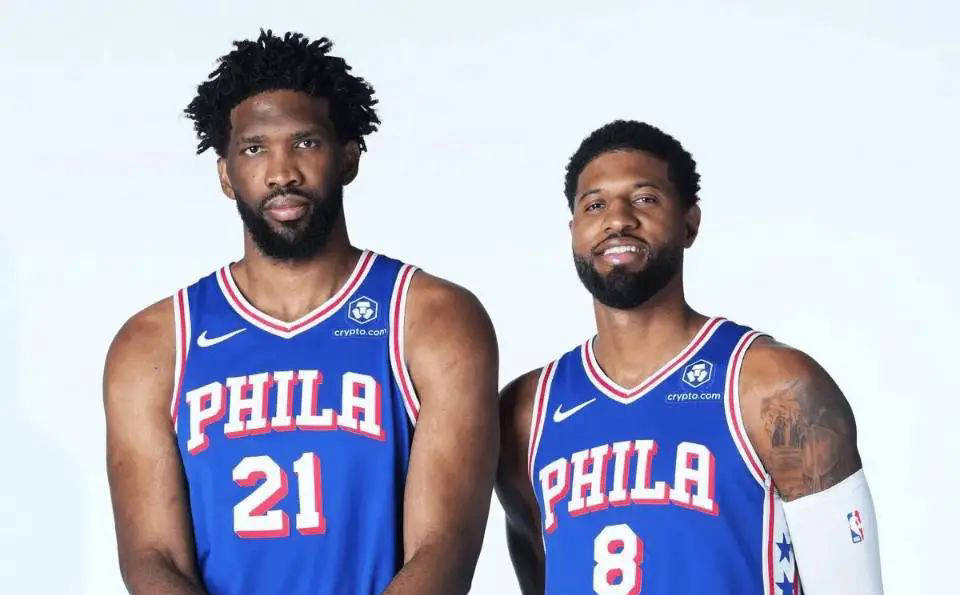 洛杉矶快船交易惨案！哈登获认可，哈里伯顿致敬伦纳德