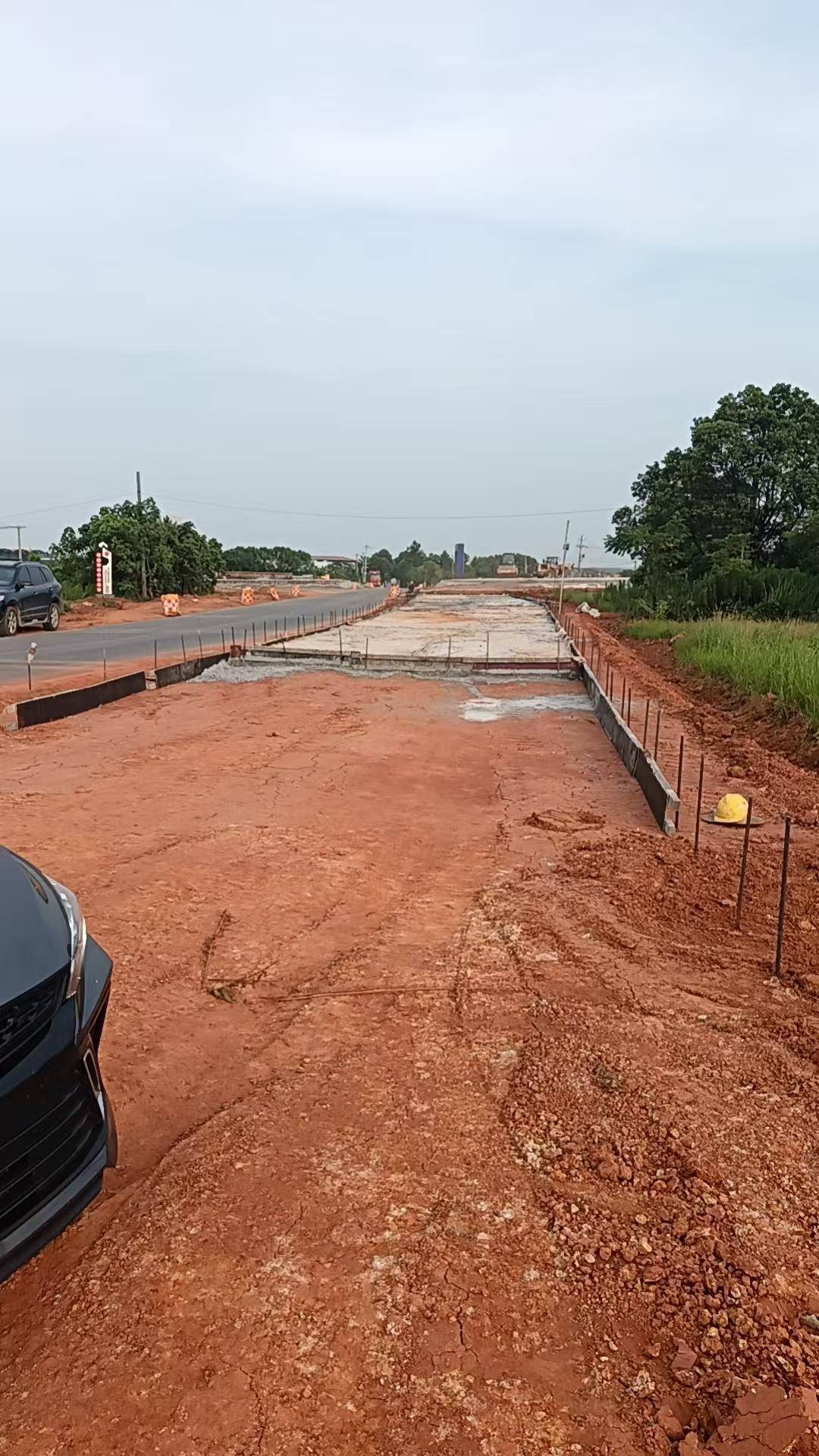 南昌一农民工在农田“方便”时遭气枪击中身亡 工友称“刚蹲下来就出事了”