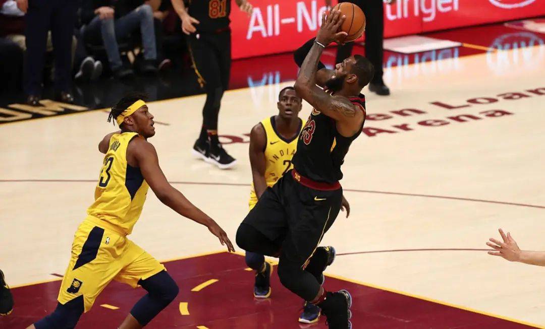 詹姆斯关键时刻的“甩锅”论,早该终结了