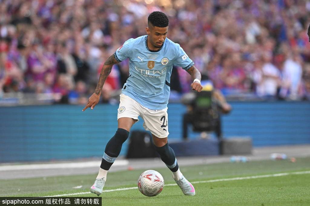 埃泽被截胡热刺追逐曼城潜力新星 8000万欧报价尽显诚意