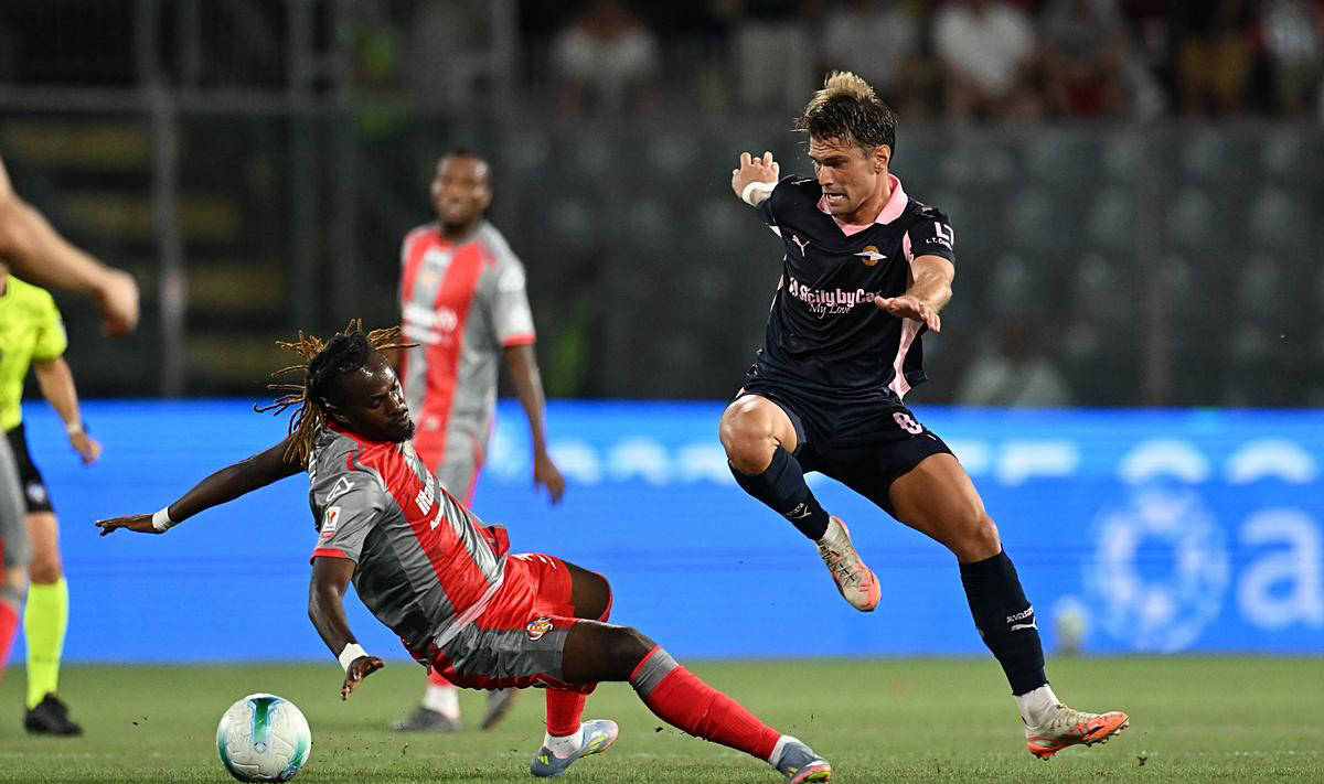 克雷莫纳vs萨索洛:升班马之争