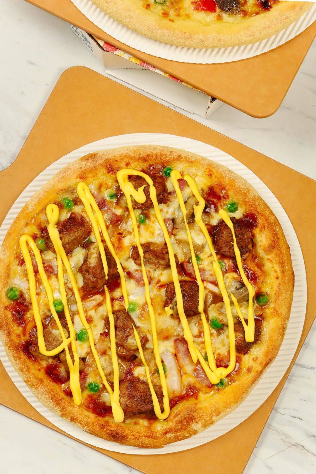 达美乐放大招！指定比萨限时“买一送一”来袭，多重福利给力助攻