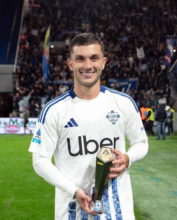 迪马济奥:科莫前锋斯特雷费扎接近加盟奥林匹亚科斯