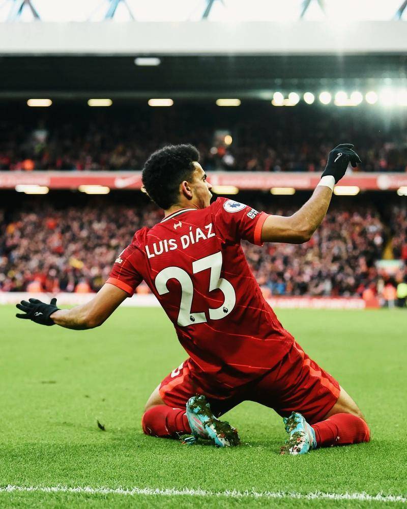 2射1传!拜仁尖刀10场造10球利物浦卖他只为签维尔茨回笼资金