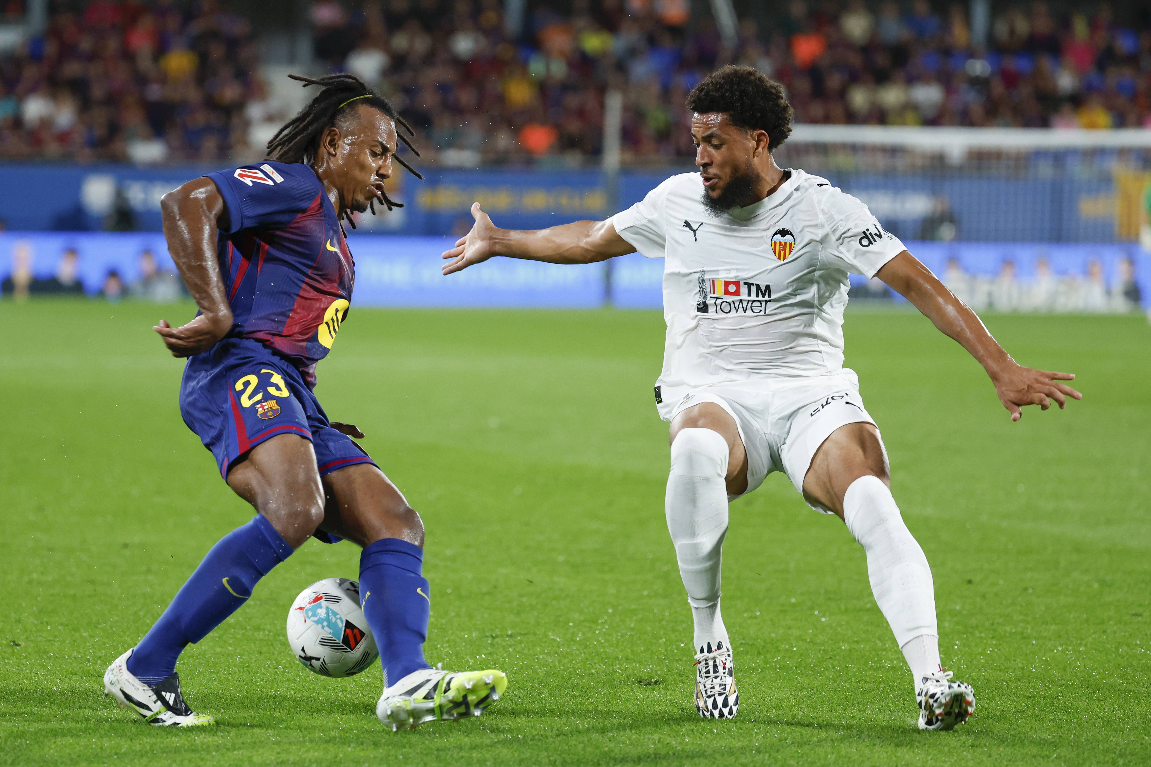 (外代二线)足球——西甲联赛:巴萨胜巴伦西亚