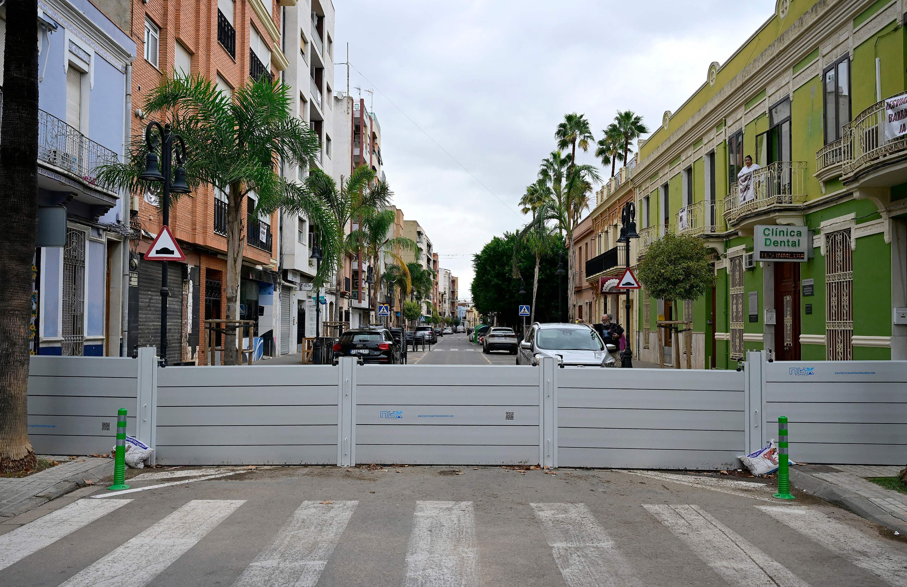 (外代一线)西班牙巴伦西亚:严防洪灾