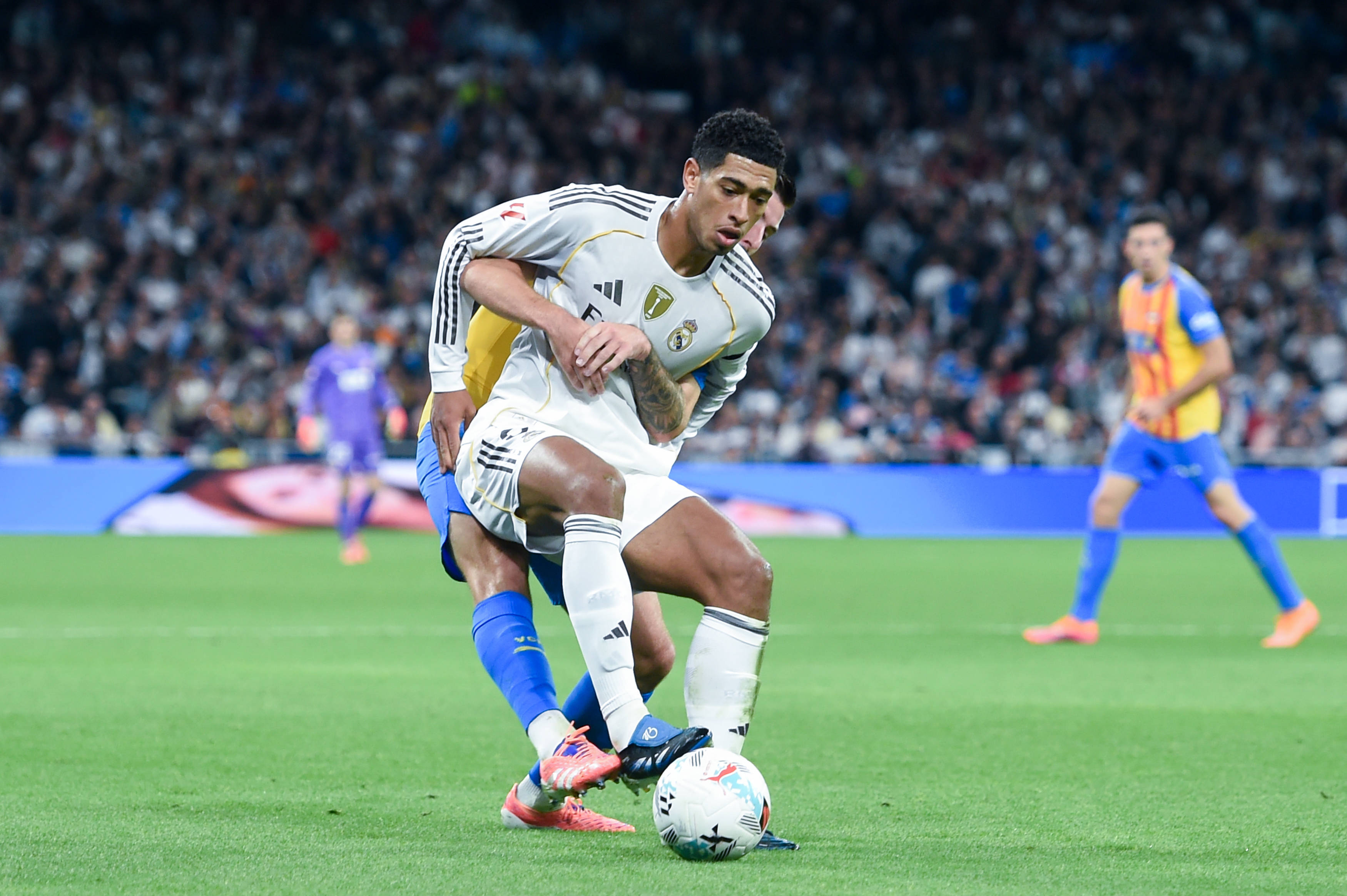 （体育）足球——西甲：皇马胜巴伦西亚