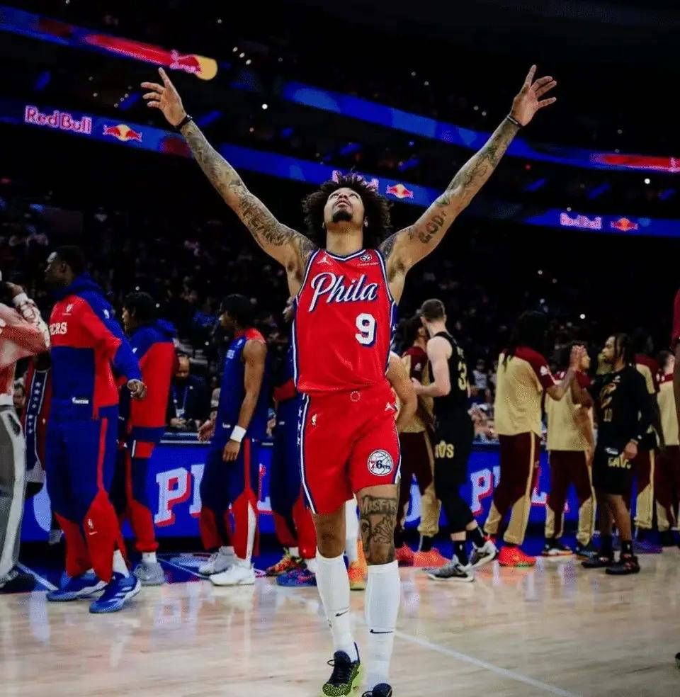 乌布雷:费城76人进攻重要轮换