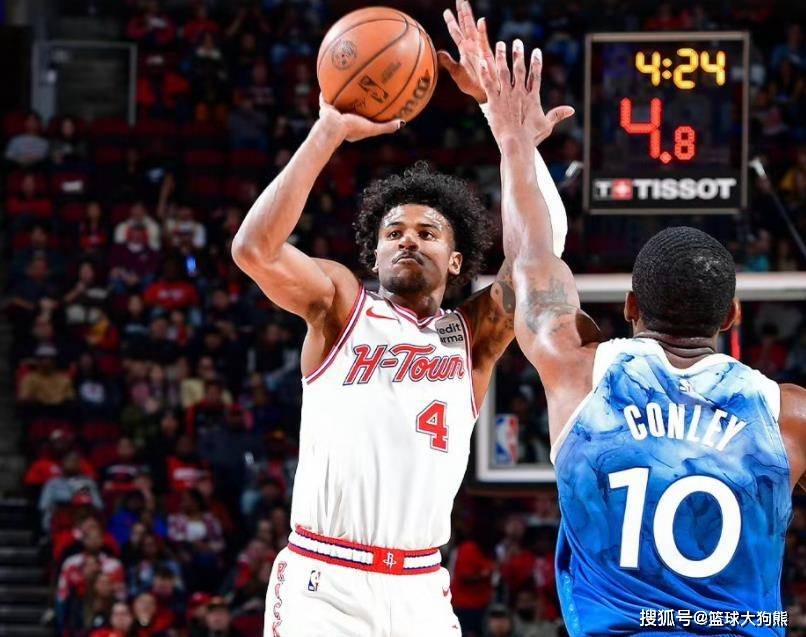 关键时刻12中8，稳砍26分！火箭队火力升级，杜兰特完胜杰伦格林