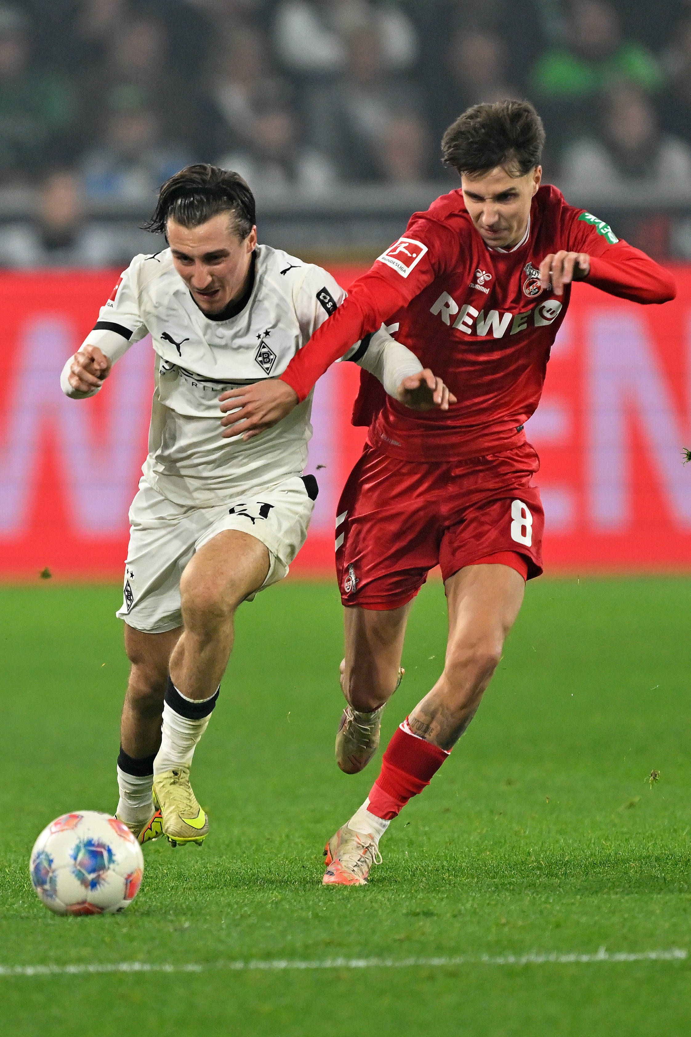 （体育）足球——德甲：门兴格拉德巴赫胜科隆